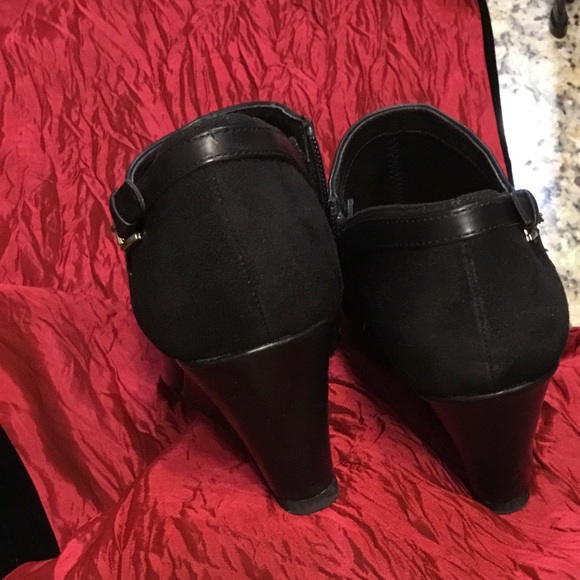 Black ankle boots - Picture 5 of 11